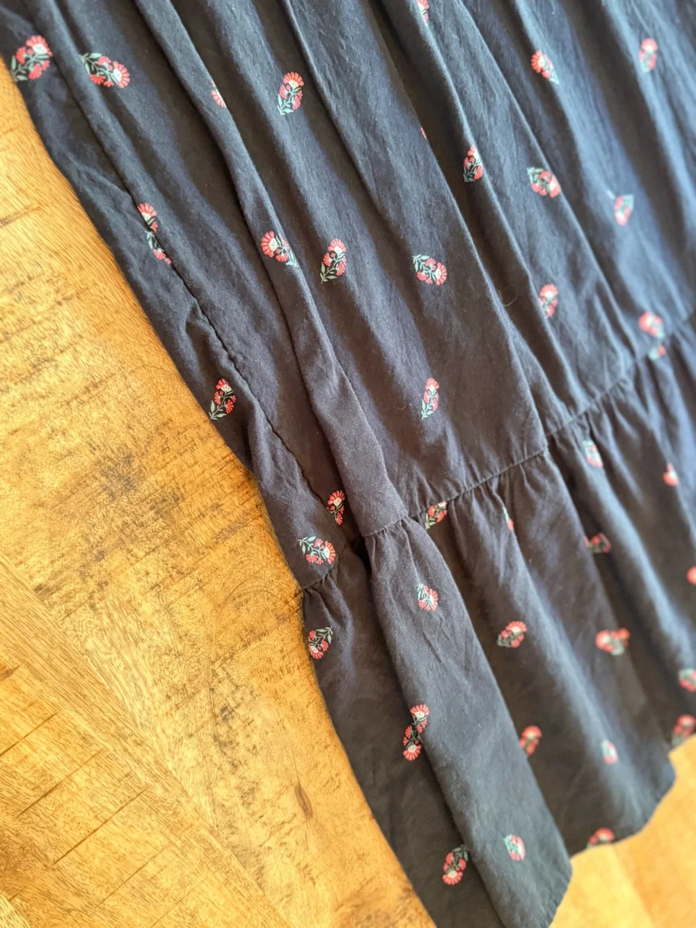 Old Navy Girls Large 10-12 Black Floral Tiered Dress Puff Sleeve